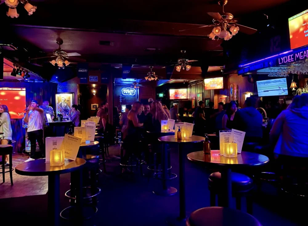 Backstage Bar & Grill