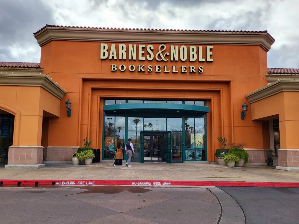 Barnes & Noble