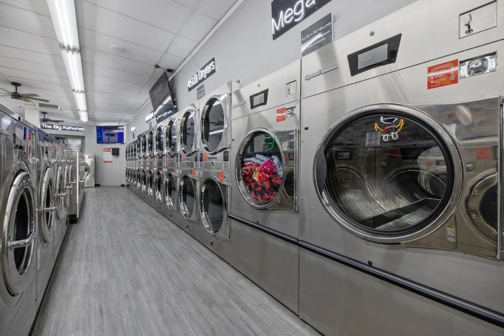 Bubbles & Bleach Laundromat and Wash & Fold Service