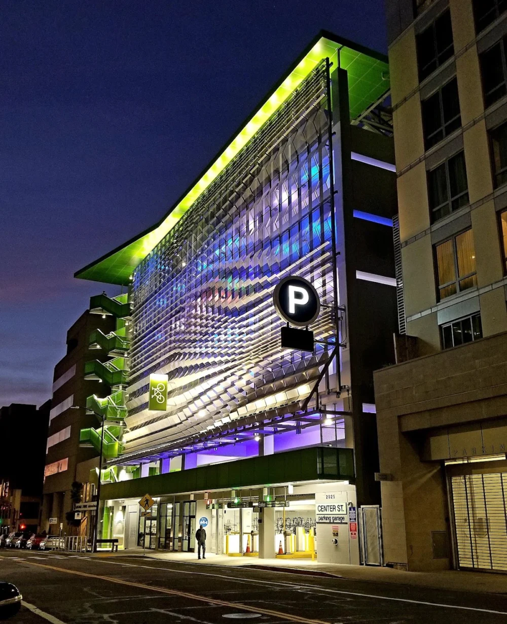Center Street Parking Garage