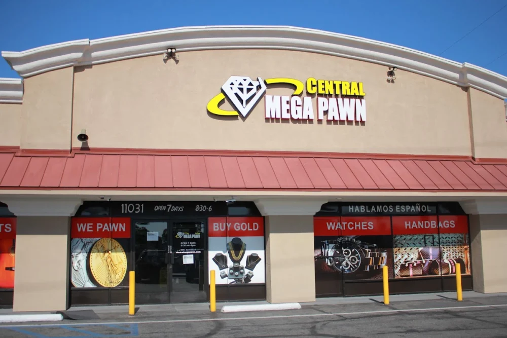 Central Mega Pawn