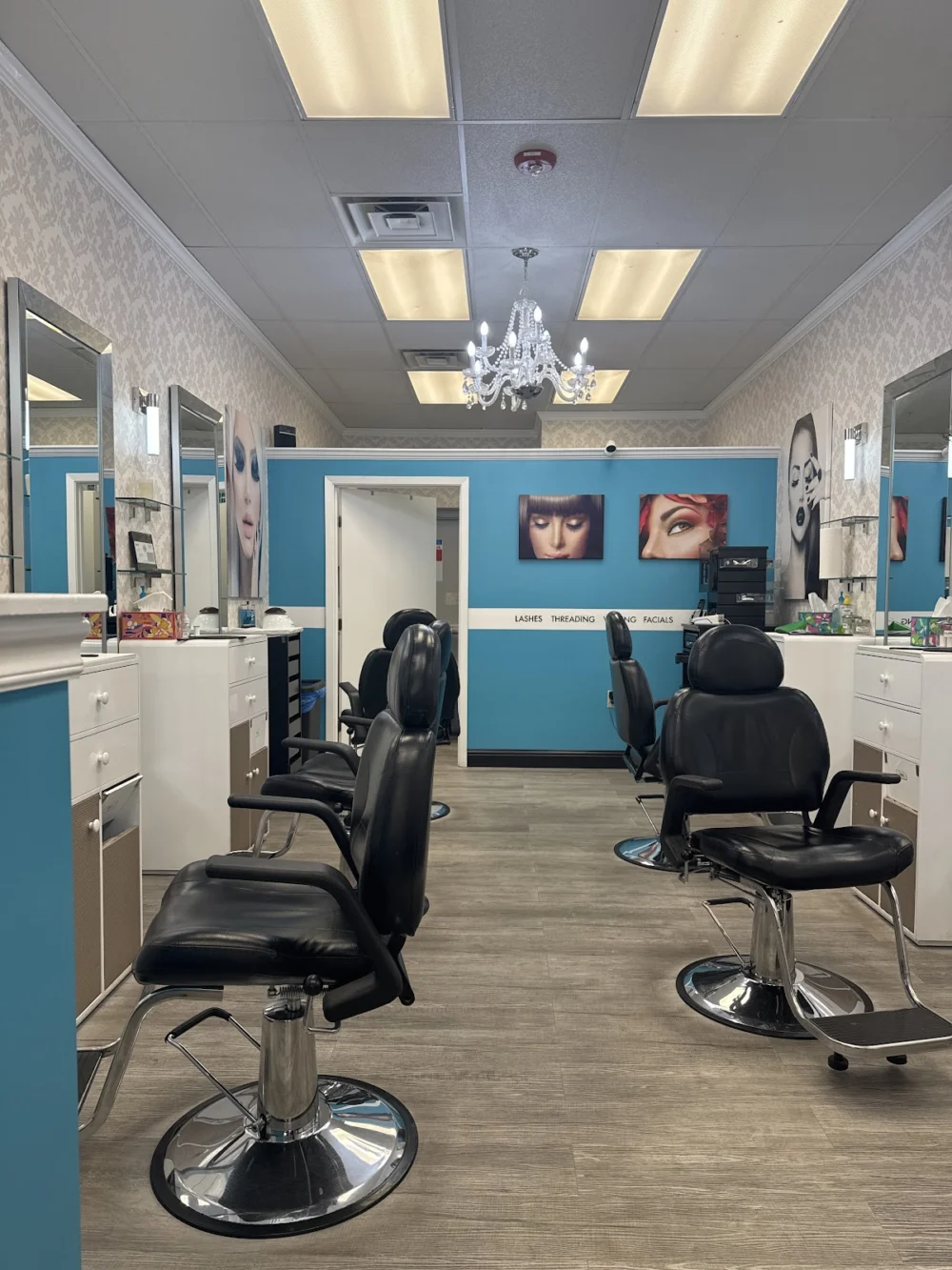 Em Lash Studio