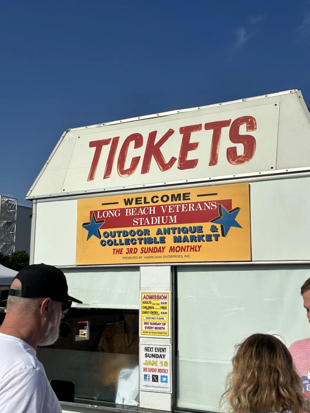 Long Beach Antique Market