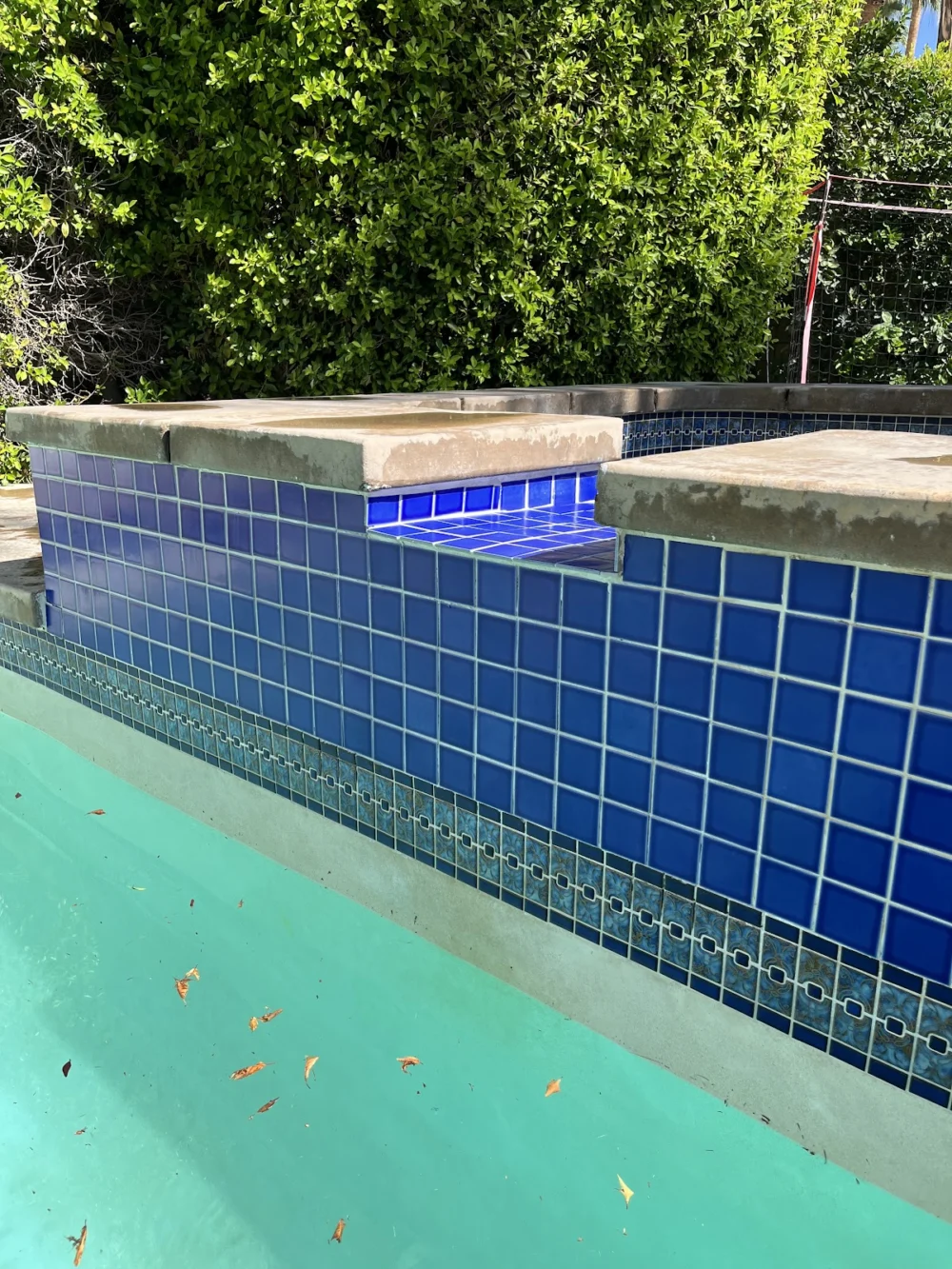 Supreme Pool Tile Cleaning