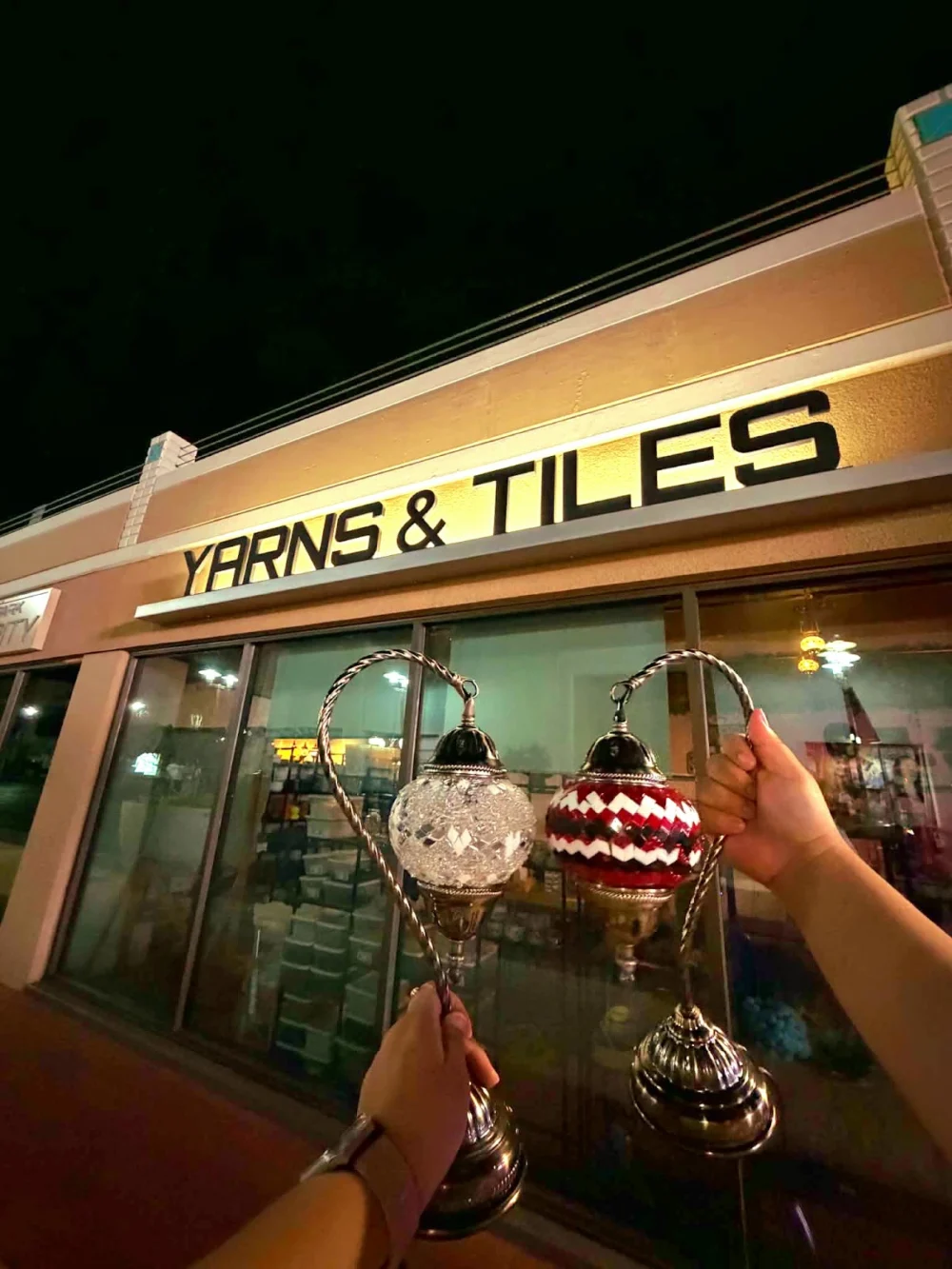 Yarns And Tiles